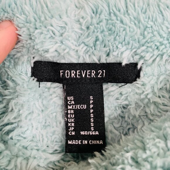 Forever 21 Blue Fuzzy Fleece High Rise Shorts size small - Picture 3 of 4